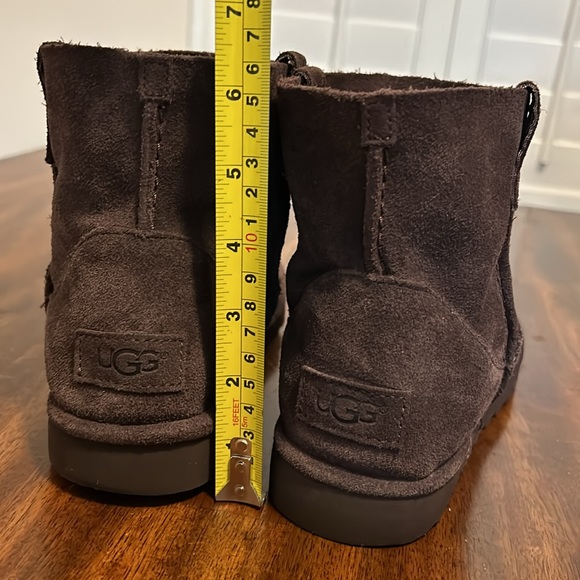 Ugg suede leather ankle boots. - Picture 12 of 12